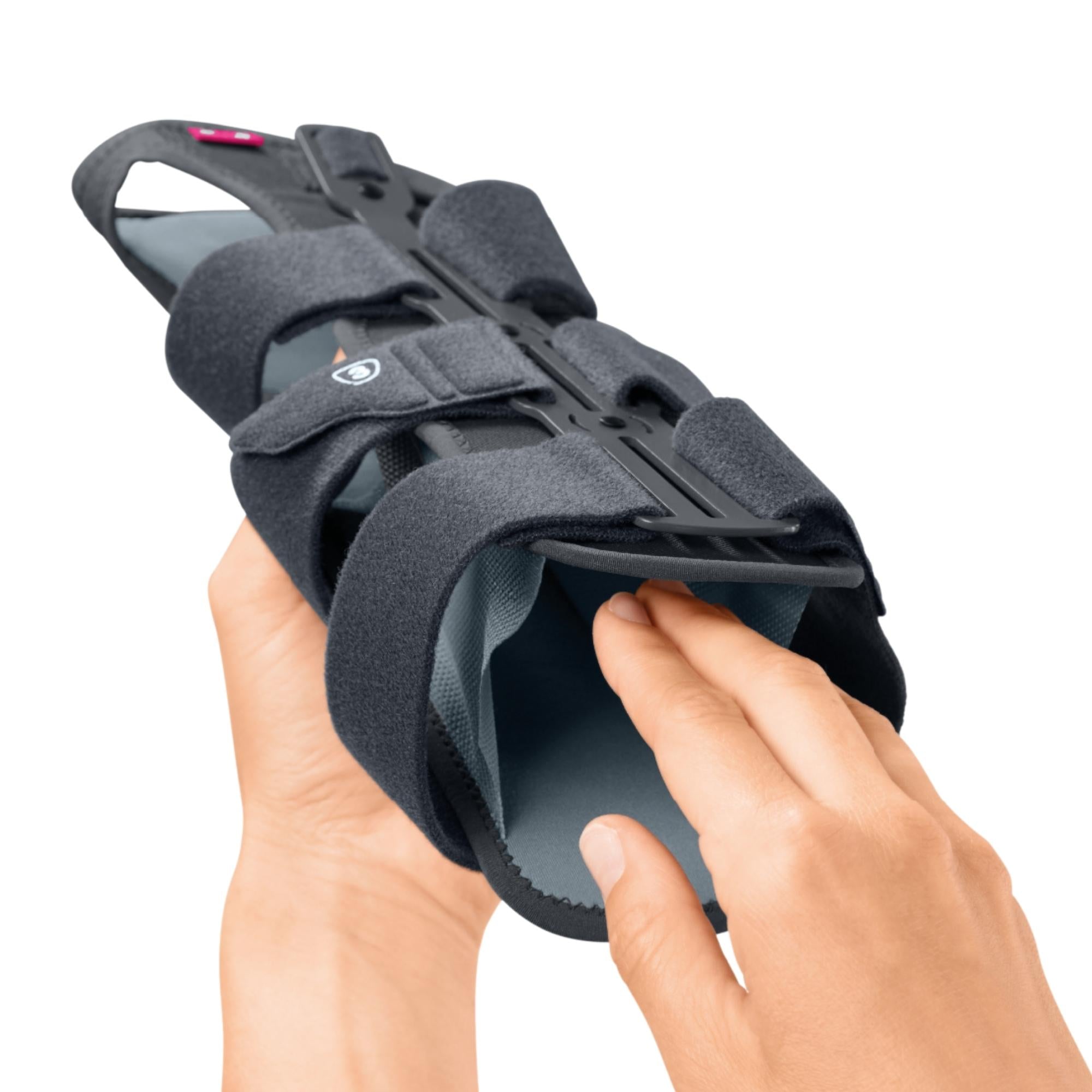 Manumed RFX Wrist Fracture Brace – Doc Ortho